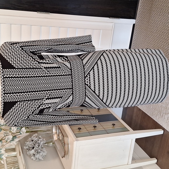 Max studio Geo print MIDI dress.[M] - Picture 3 of 4